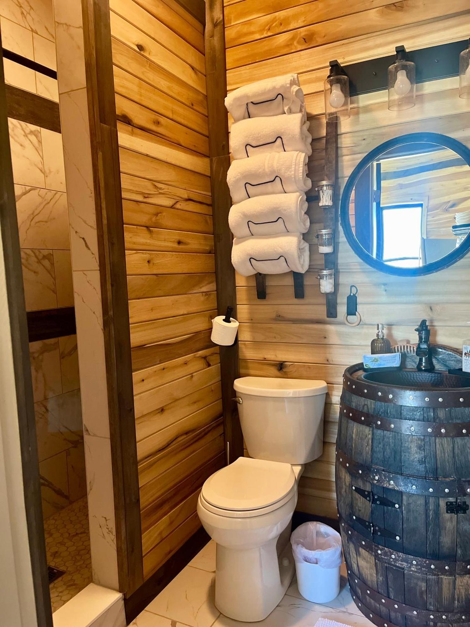 Bourbon Barrel Cottages #2 Of 5 On Kentucky Trail Lawrenceburg Luaran gambar